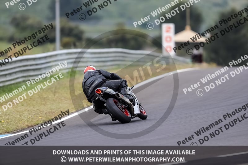 estoril;event digital images;motorbikes;no limits;peter wileman photography;portugal;trackday;trackday digital images